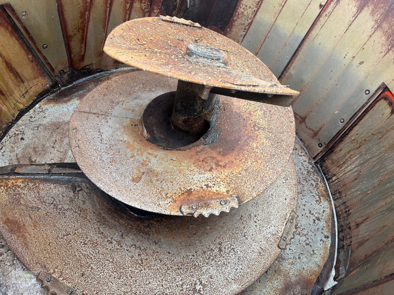 Futtermischwagen typu Kuhn Euromix I 870 mit beidseitigem Austrag - aus erster Hand, Gebrauchtmaschine v Burgrieden (Obrázek 24)