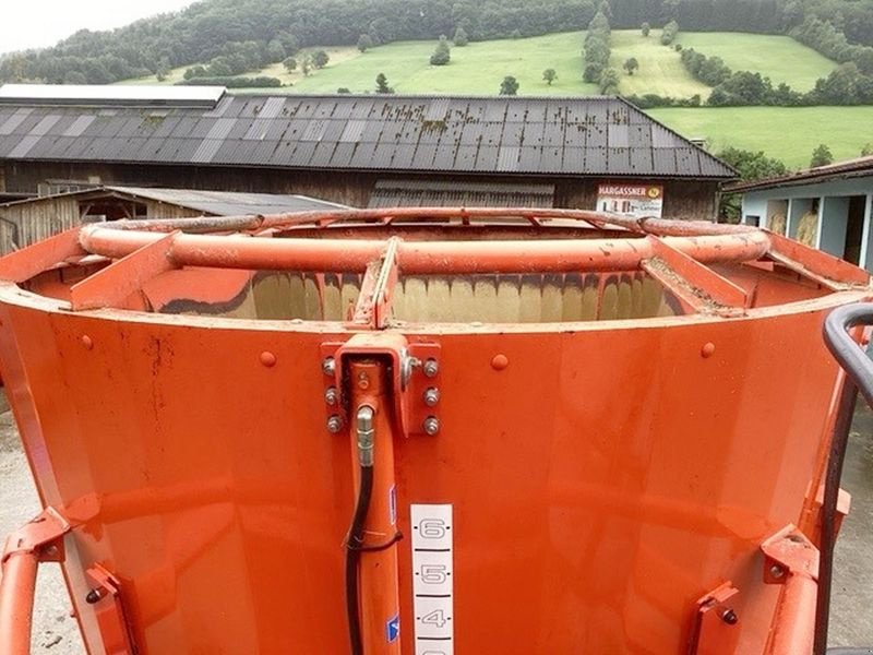 Futtermischwagen des Typs Kuhn Profile 1480 Futtermischwagen gezogen, Gebrauchtmaschine in St. Marienkirchen (Bild 8)