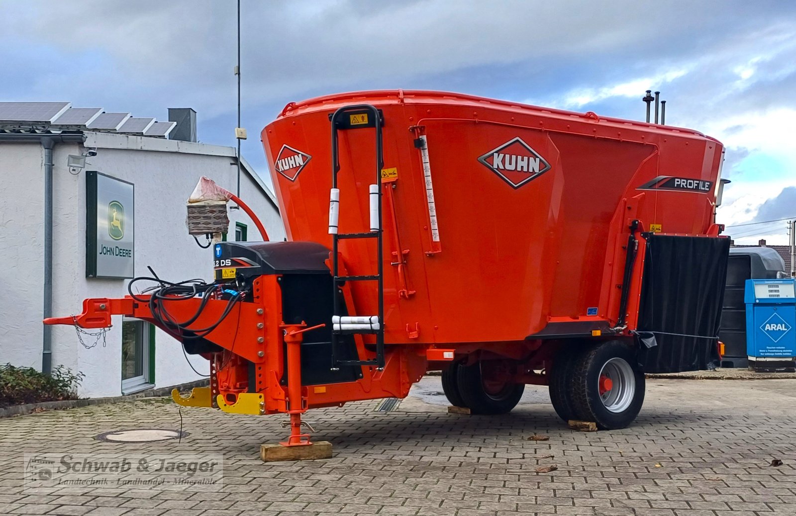 Futtermischwagen типа Kuhn Profile 15.2 DS, Neumaschine в Fünfstetten (Фотография 1)