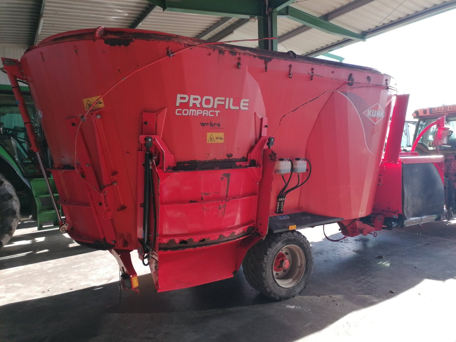 Futtermischwagen от тип Kuhn Profile 1580 Compact, Gebrauchtmaschine в Aislingen (Снимка 3)
