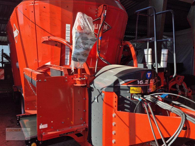 Futtermischwagen van het type Kuhn PROFILE 16.2 CS, Neumaschine in Pfoerring (Foto 1)