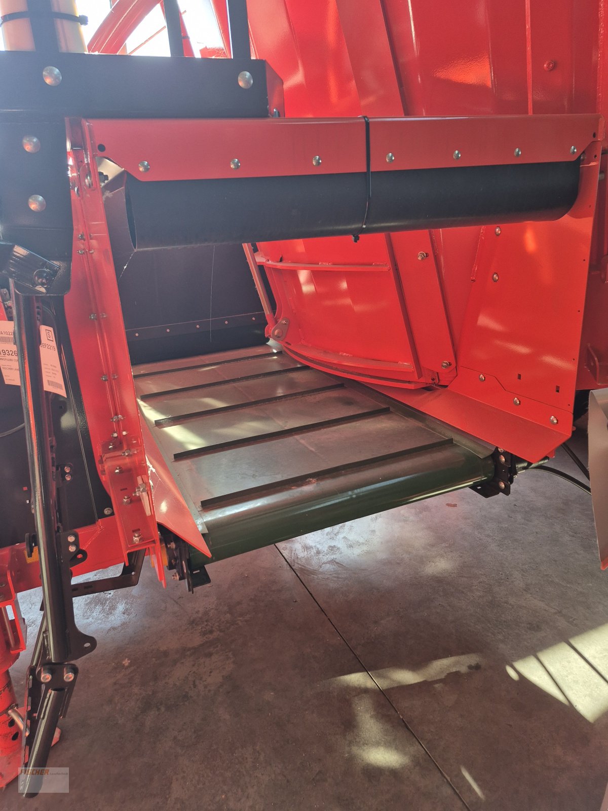 Futtermischwagen van het type Kuhn PROFILE 16.2 CS, Neumaschine in Pfoerring (Foto 3)