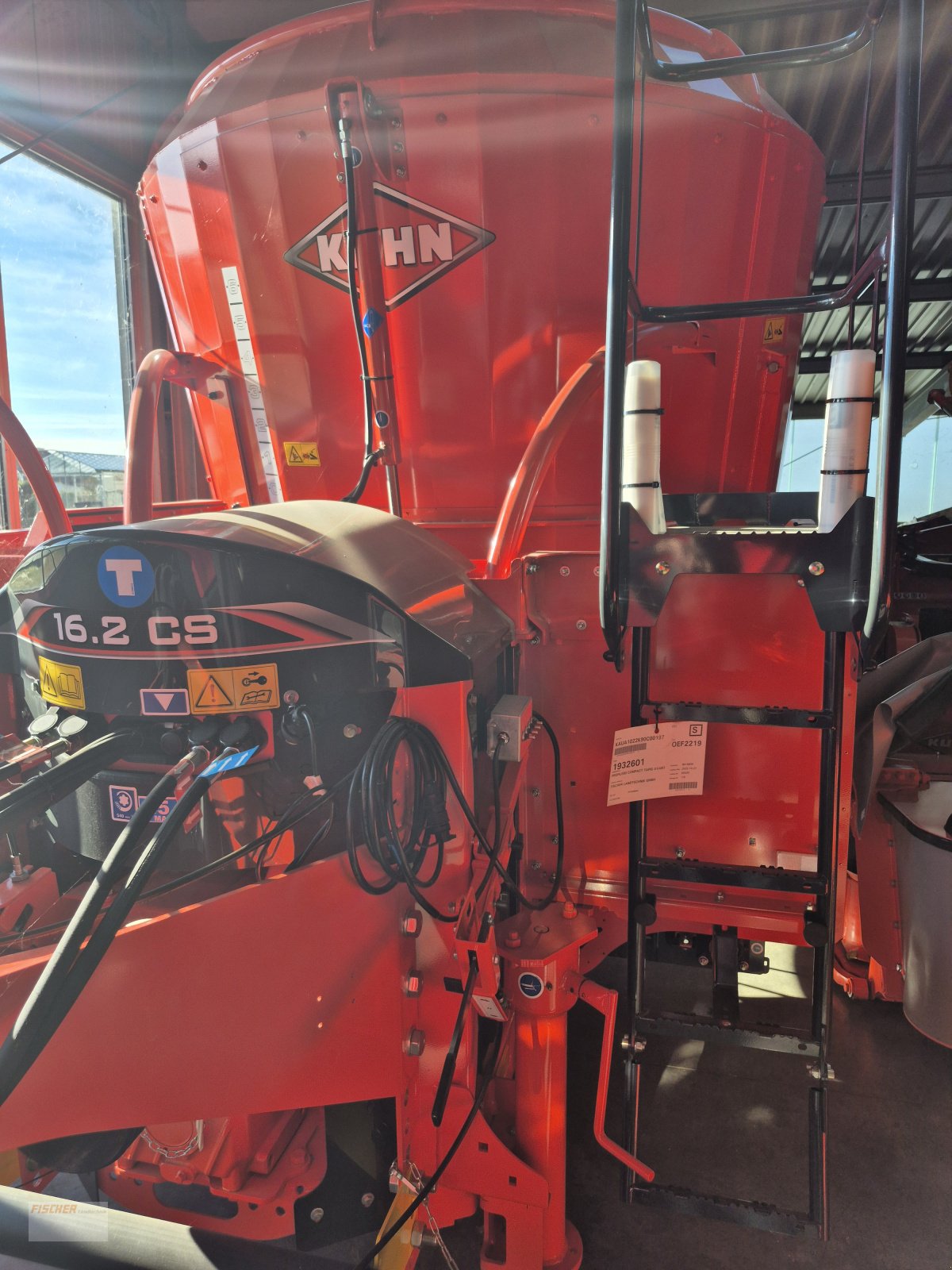 Futtermischwagen van het type Kuhn PROFILE 16.2 CS, Neumaschine in Pfoerring (Foto 4)