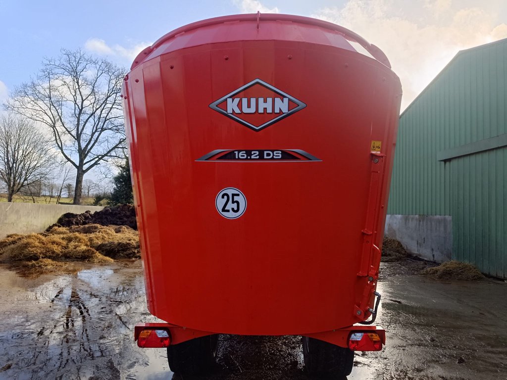 Futtermischwagen des Typs Kuhn Profile 16.2 DS, Gebrauchtmaschine in MAYENNE (Bild 2)