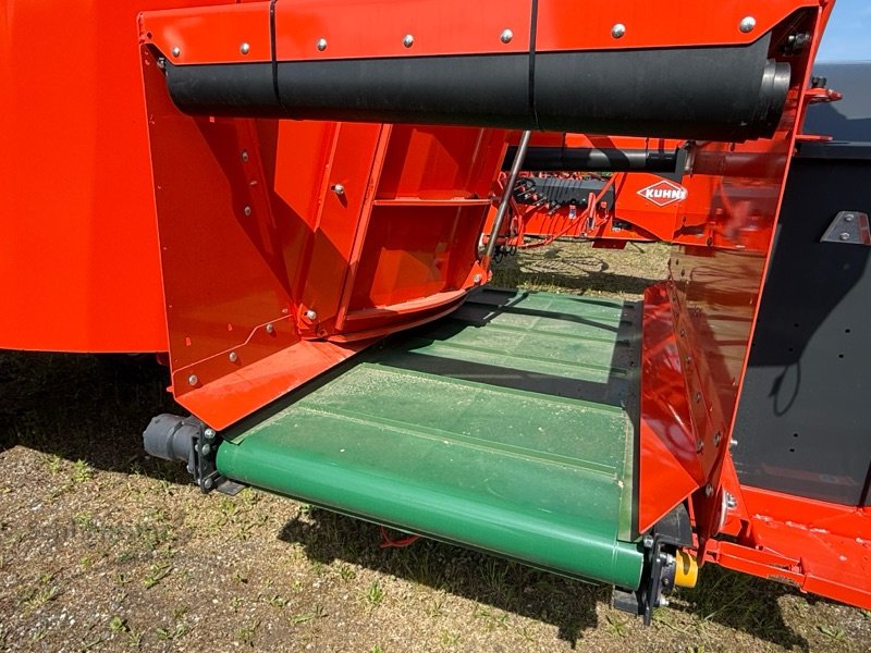 Futtermischwagen of the type Kuhn Profile 16.2, Neumaschine in Marxen (Picture 7)