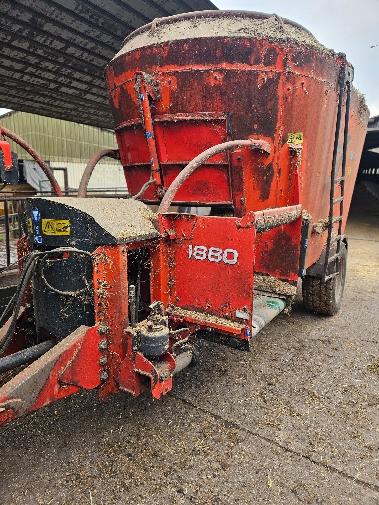 Futtermischwagen типа Kuhn Profile 1880, Gebrauchtmaschine в MANDRES-SUR-VAIR (Фотография 1)