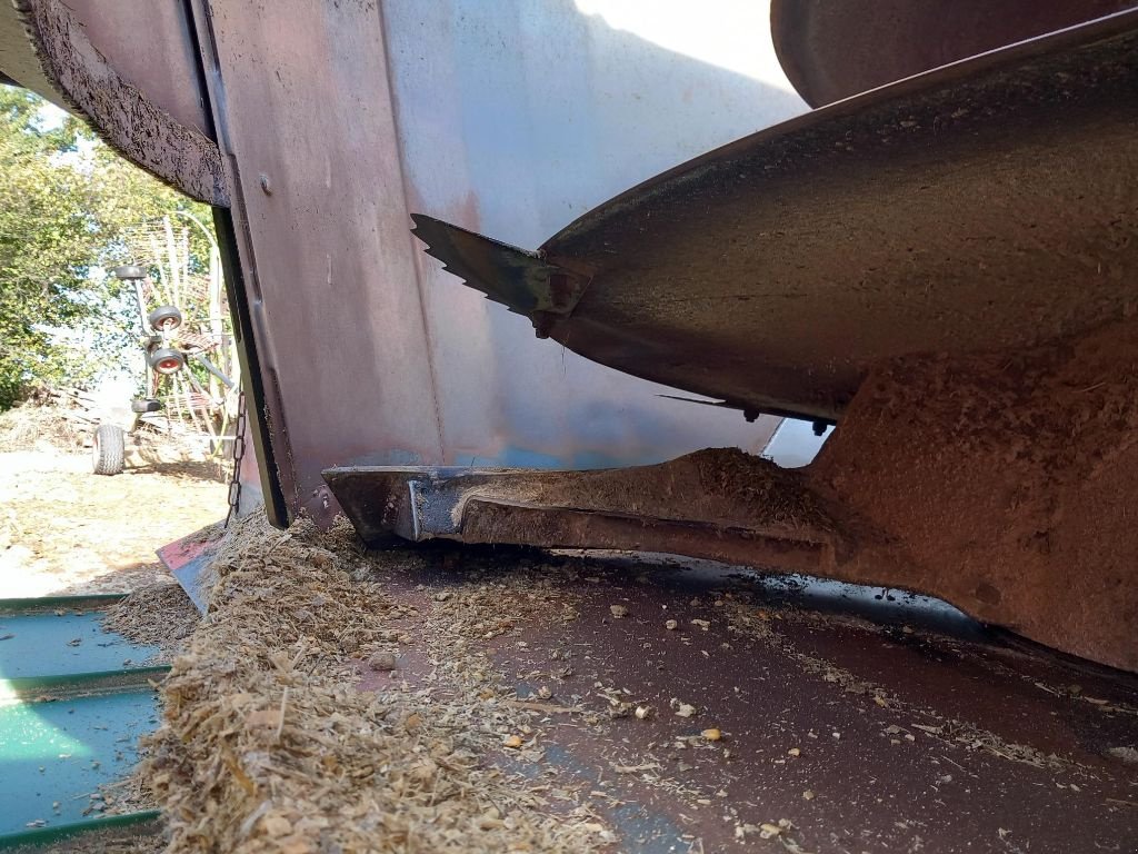 Futtermischwagen του τύπου Kuhn Profile 1880, Gebrauchtmaschine σε BRECE (Φωτογραφία 4)