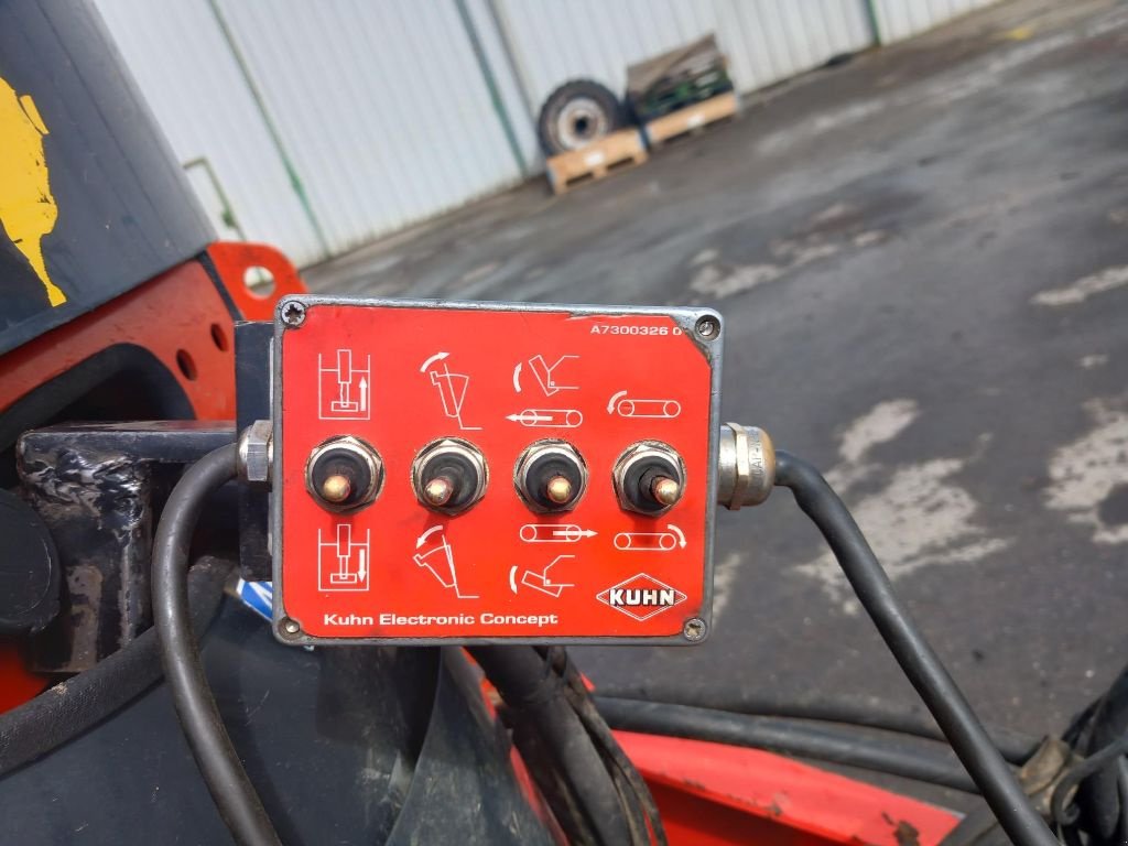 Futtermischwagen del tipo Kuhn Profile 1880, Gebrauchtmaschine en BRECE (Imagen 9)