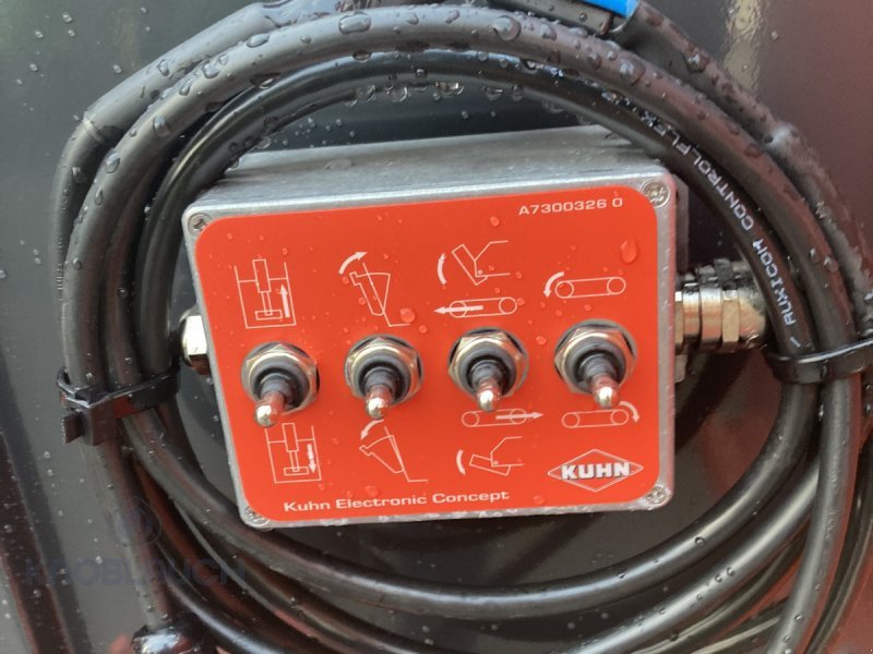 Futtermischwagen of the type Kuhn Profile 20.2CM, Neumaschine in Immendingen (Picture 7)