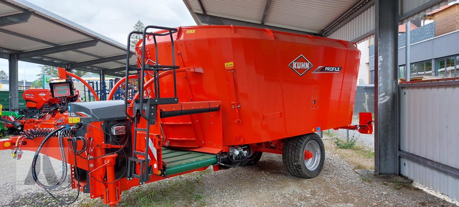 Futtermischwagen des Typs Kuhn Profile 22.2 CL, Neumaschine in Schwabmünchen (Bild 1)