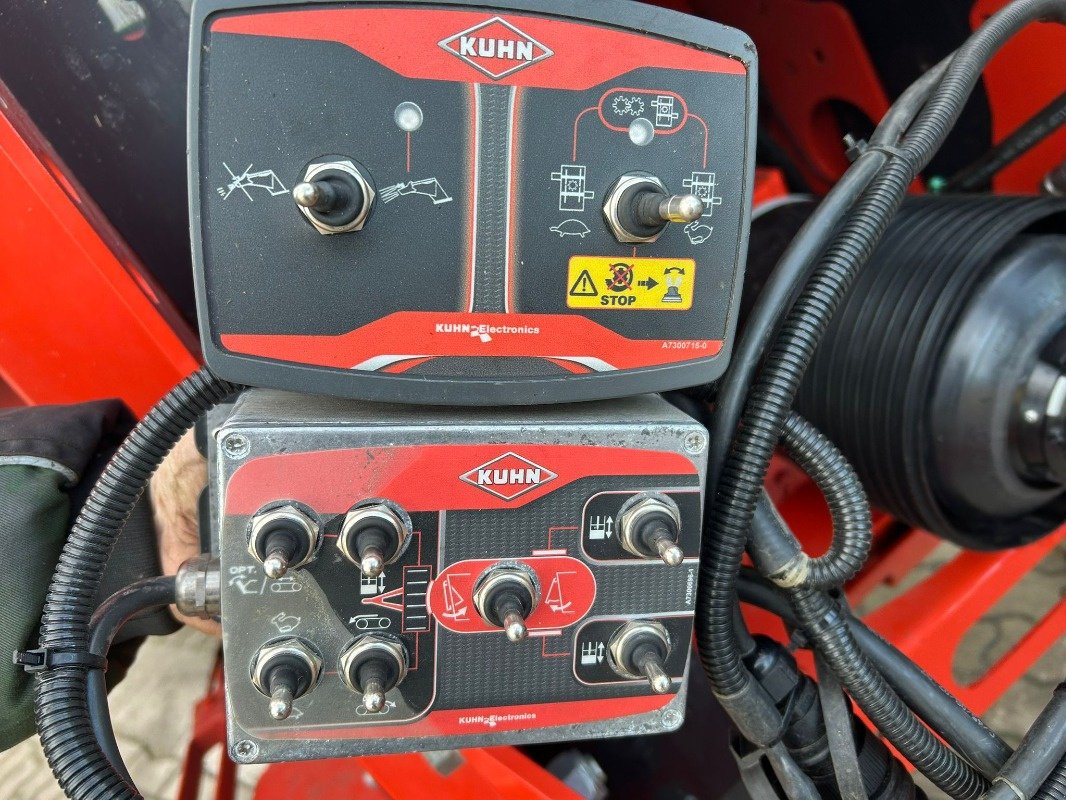 Futtermischwagen Türe ait Kuhn Profile 30.2 CL, Gebrauchtmaschine içinde Sittensen (resim 12)