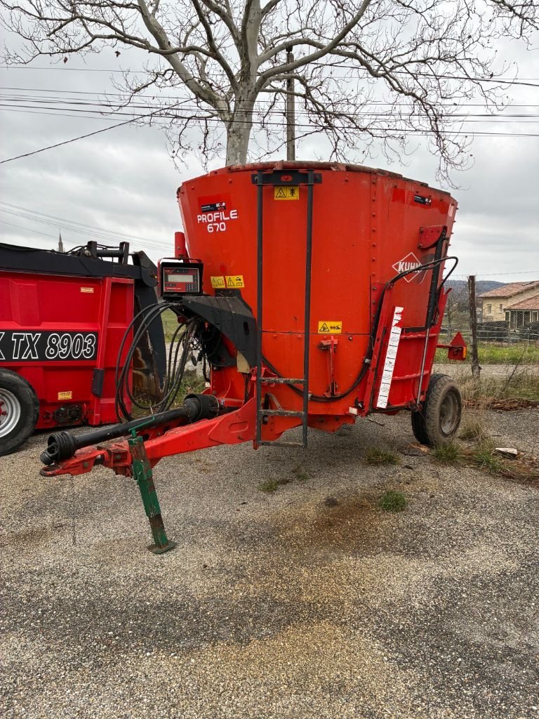 Futtermischwagen of the type Kuhn PROFILE 670, Gebrauchtmaschine in VERNOUX EN VIVARAIS (Picture 1)