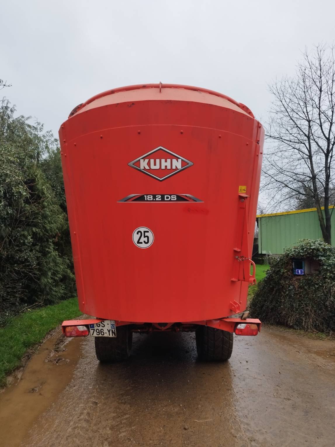 Futtermischwagen du type Kuhn PROFILE PLUS 18.2 DS, Gebrauchtmaschine en Le Horps (Photo 2)