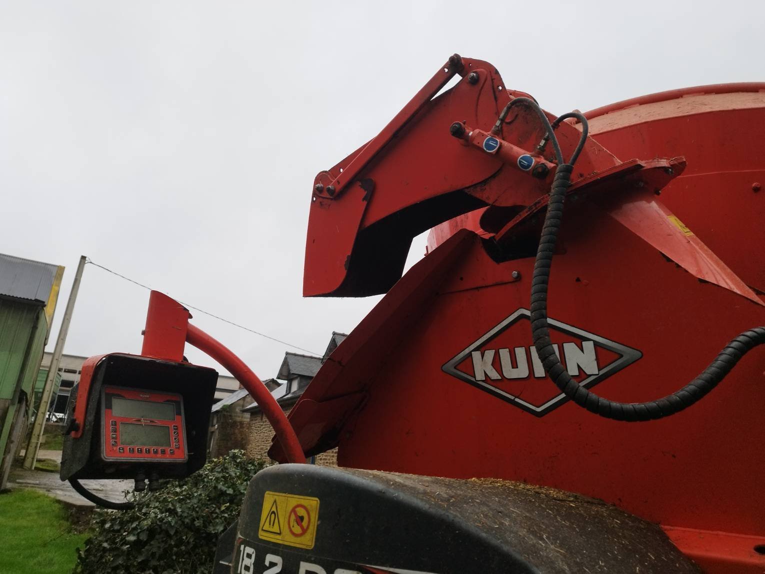 Futtermischwagen typu Kuhn PROFILE PLUS 18.2 DS, Gebrauchtmaschine v Le Horps (Obrázek 8)