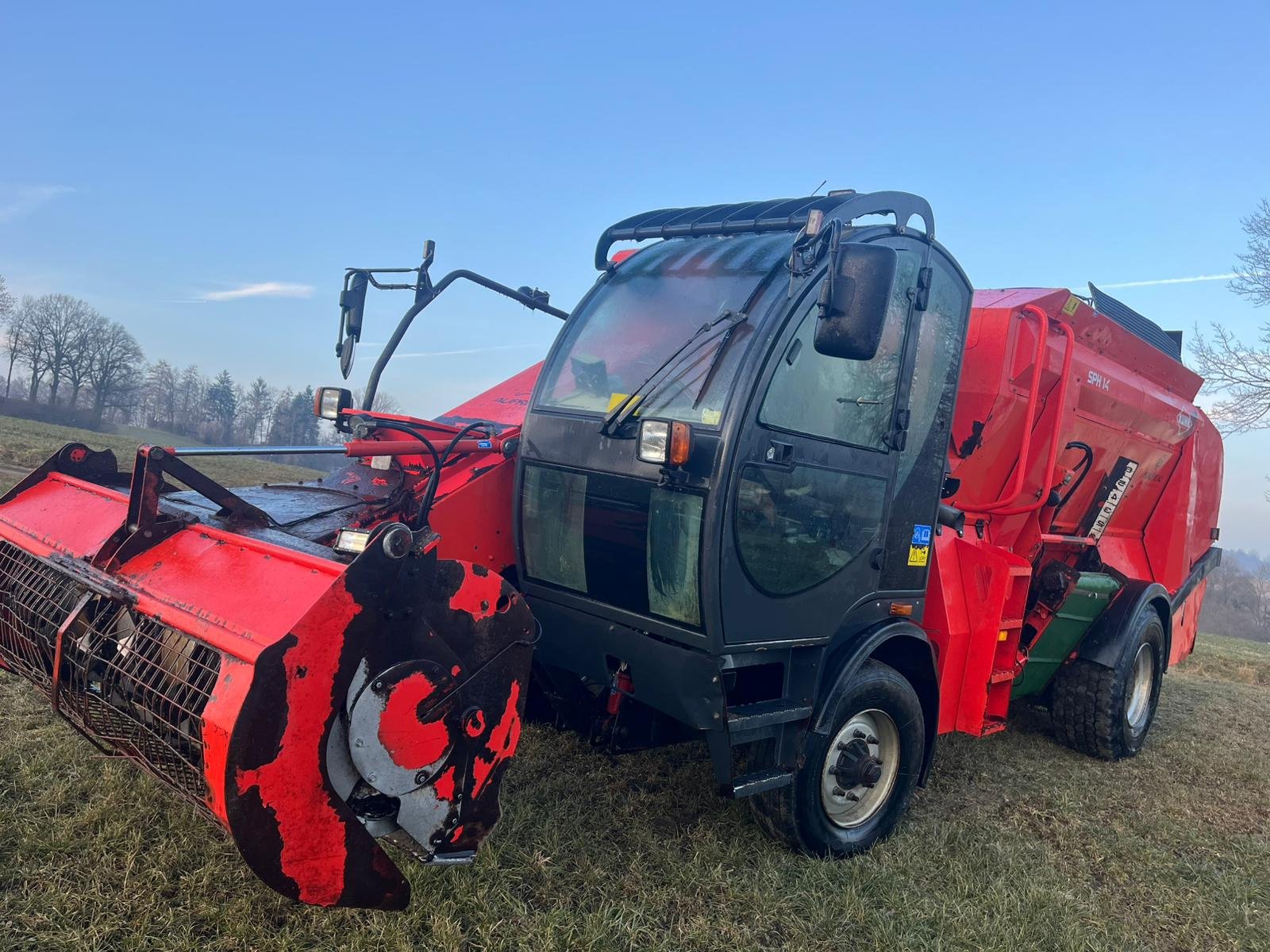 Futtermischwagen of the type Kuhn SP 14, Gebrauchtmaschine in Fischach (Picture 1)