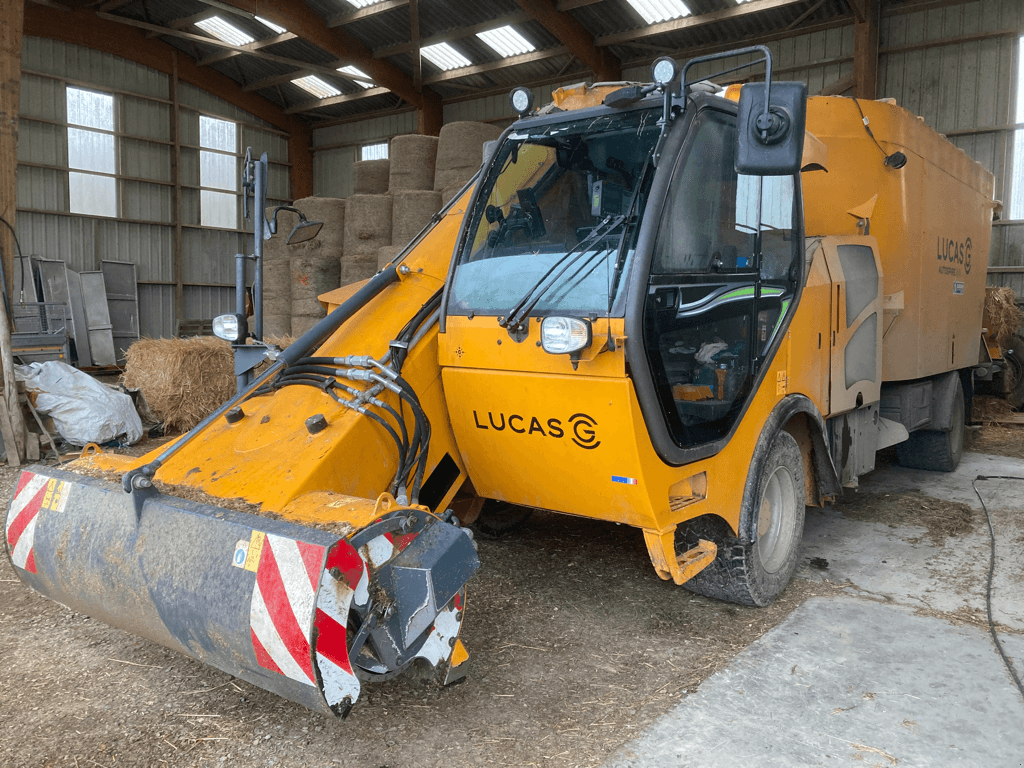 Futtermischwagen des Typs Lucas AUTOSPIRE 240, Gebrauchtmaschine in CONDE SUR VIRE (Bild 2)