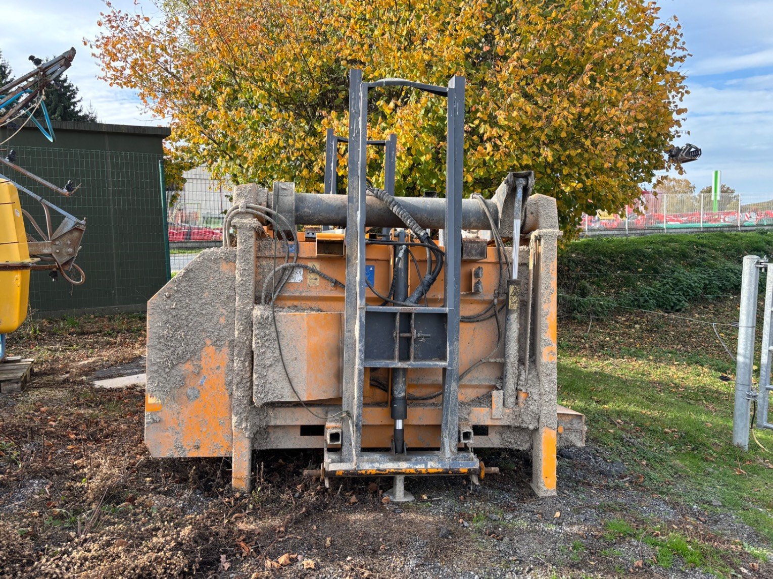 Futtermischwagen Türe ait Lucas Silogrif 2001, Gebrauchtmaschine içinde LA SOUTERRAINE (resim 1)