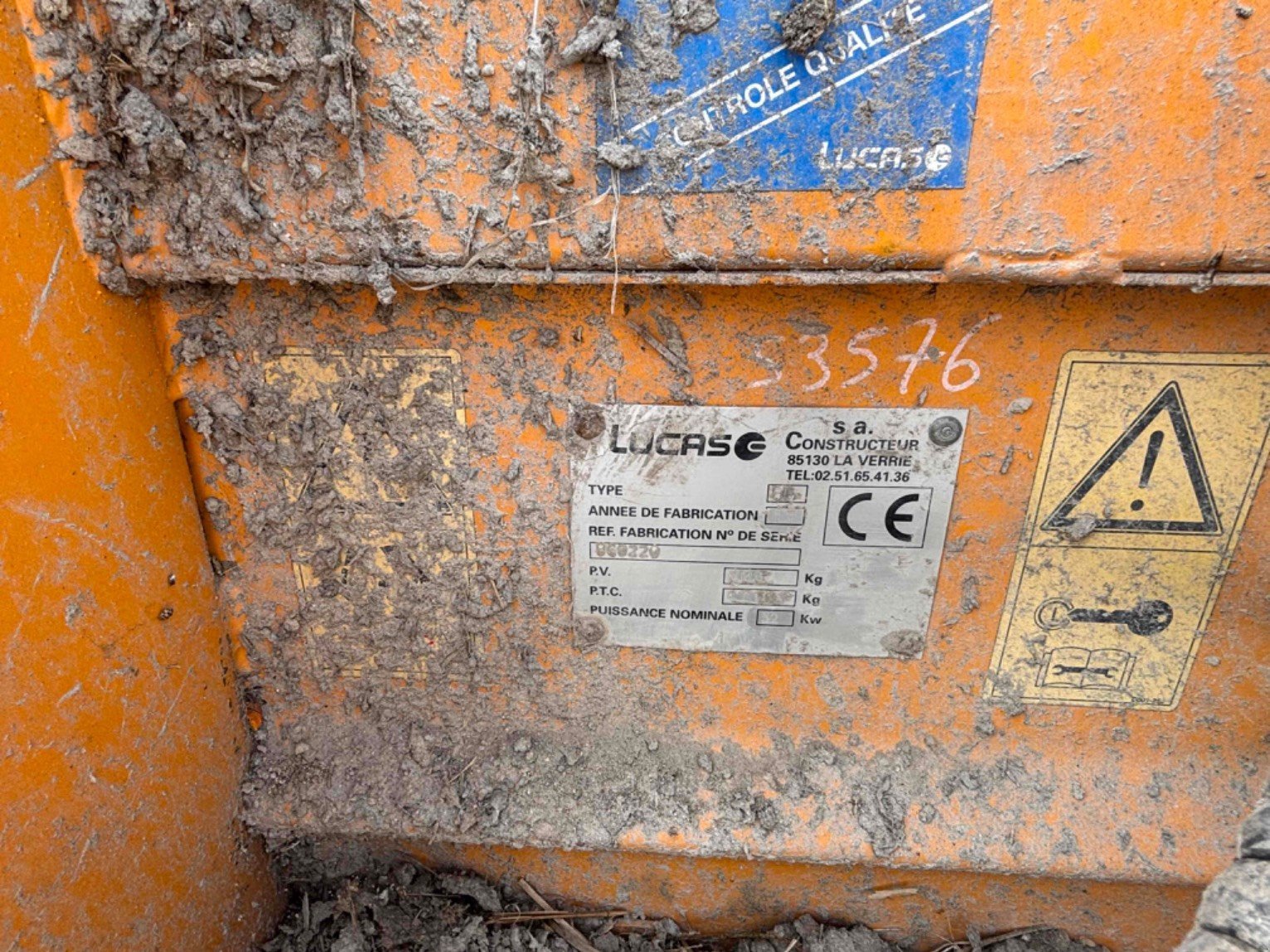 Futtermischwagen du type Lucas Silogrif 2001, Gebrauchtmaschine en LA SOUTERRAINE (Photo 4)