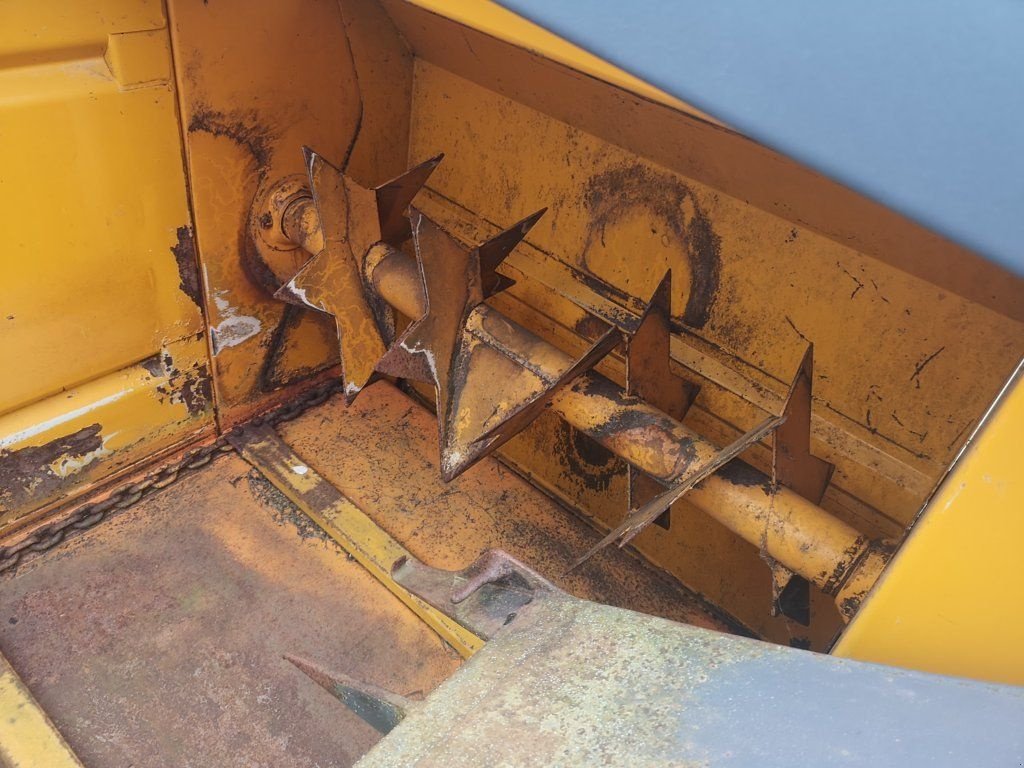 Futtermischwagen of the type Lucas SILOGRIFF 2001, Gebrauchtmaschine in BEAULEU (Picture 5)