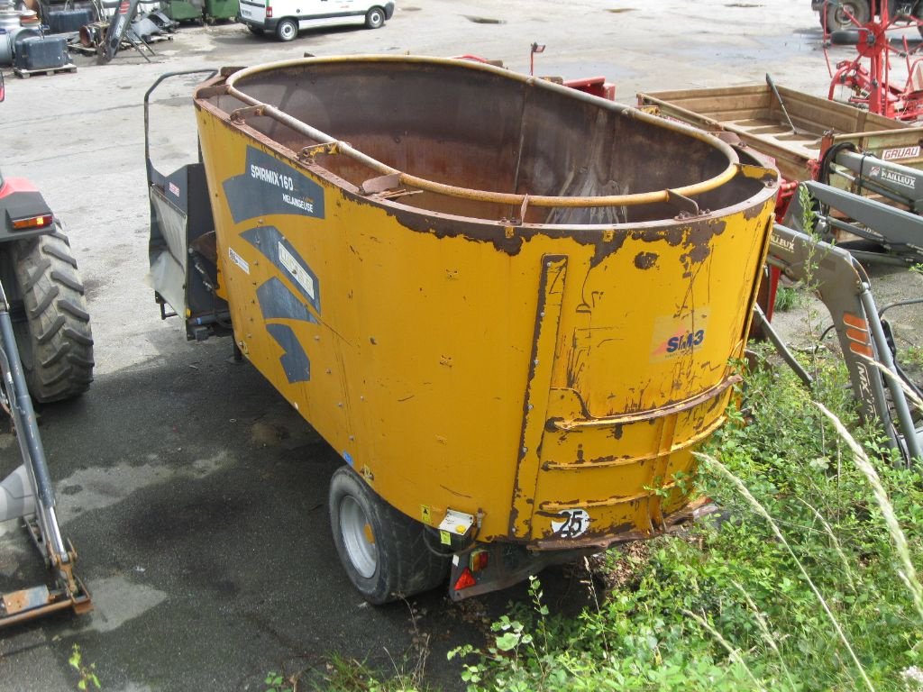 Futtermischwagen of the type Lucas Spirmix 160 tapis, Gebrauchtmaschine in BRECE (Picture 1)