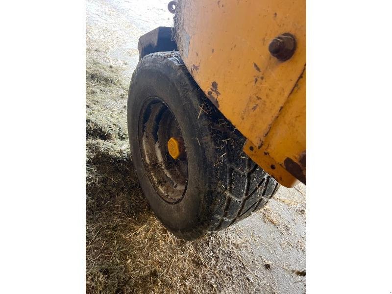 Futtermischwagen του τύπου Lucas SPIRMIX120, Gebrauchtmaschine σε ANTIGNY (Φωτογραφία 9)