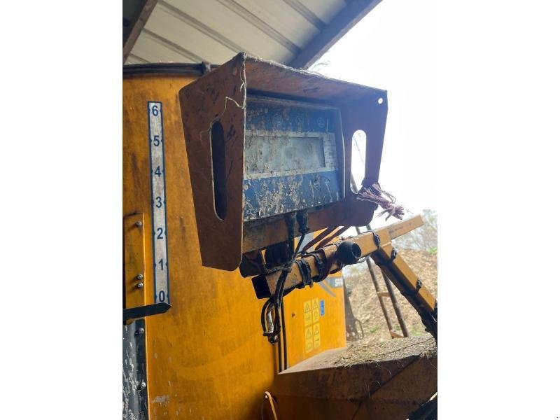 Futtermischwagen του τύπου Lucas SPIRMIX120, Gebrauchtmaschine σε ANTIGNY (Φωτογραφία 8)