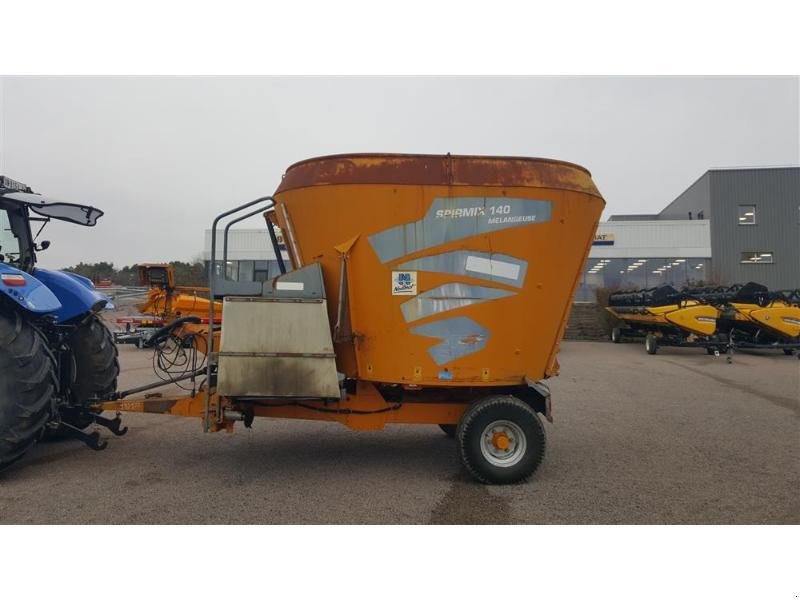 Futtermischwagen vrste Lucas SPIRMIX140, Gebrauchtmaschine v CHAUMONT (Slika 1)