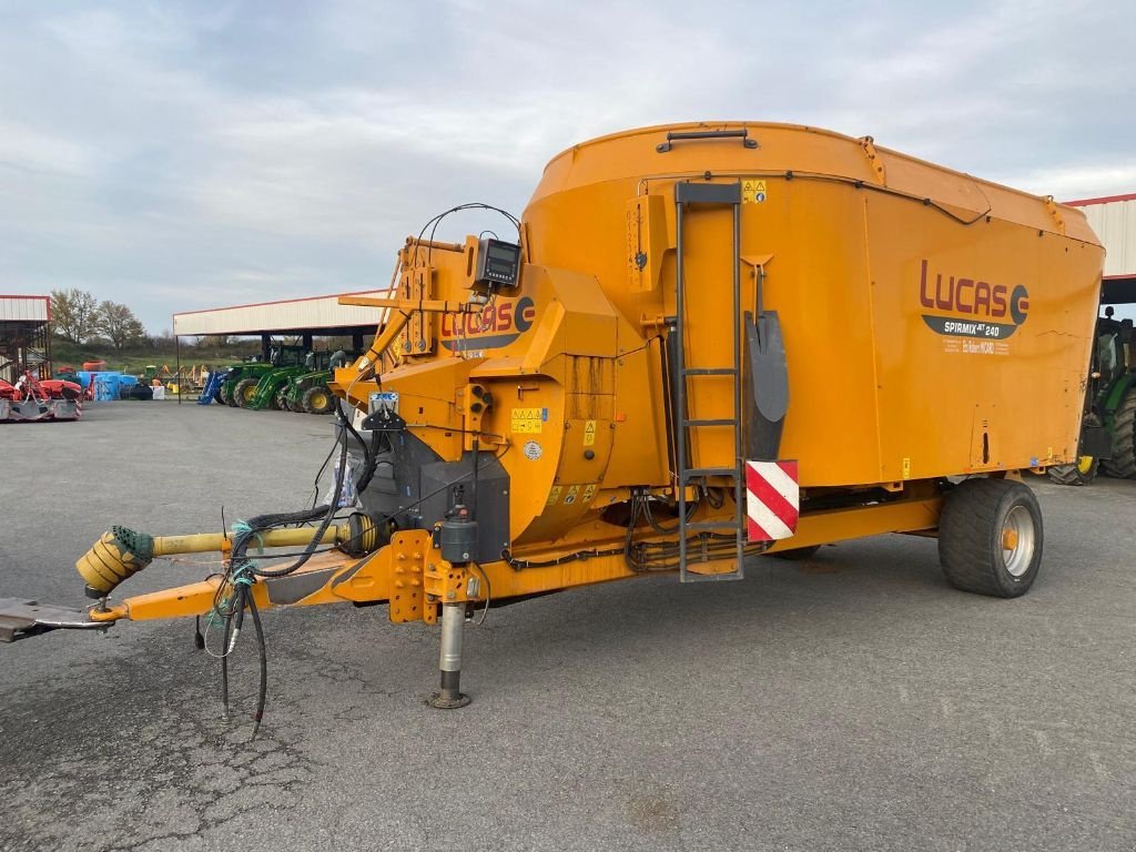 Futtermischwagen a típus Lucas Spirmixjet 240, Gebrauchtmaschine ekkor: GUERET (Kép 4)