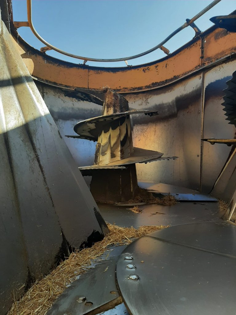 Futtermischwagen от тип Lucas Sprimix jet 260, Gebrauchtmaschine в SAINT LOUP (Снимка 4)