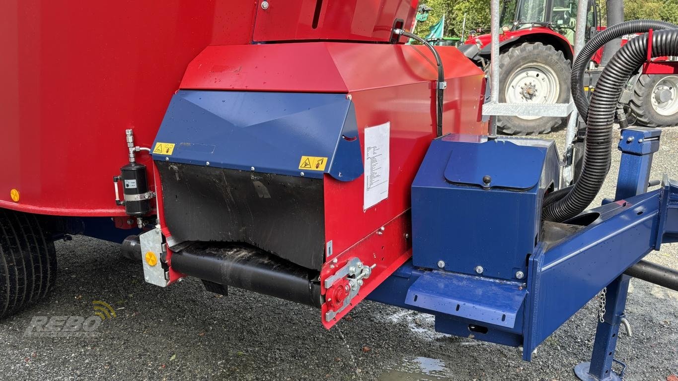 Futtermischwagen des Typs Mayer TRAILEDLINE CLASSIC DUO 16, Neumaschine in Aurich (Bild 10)