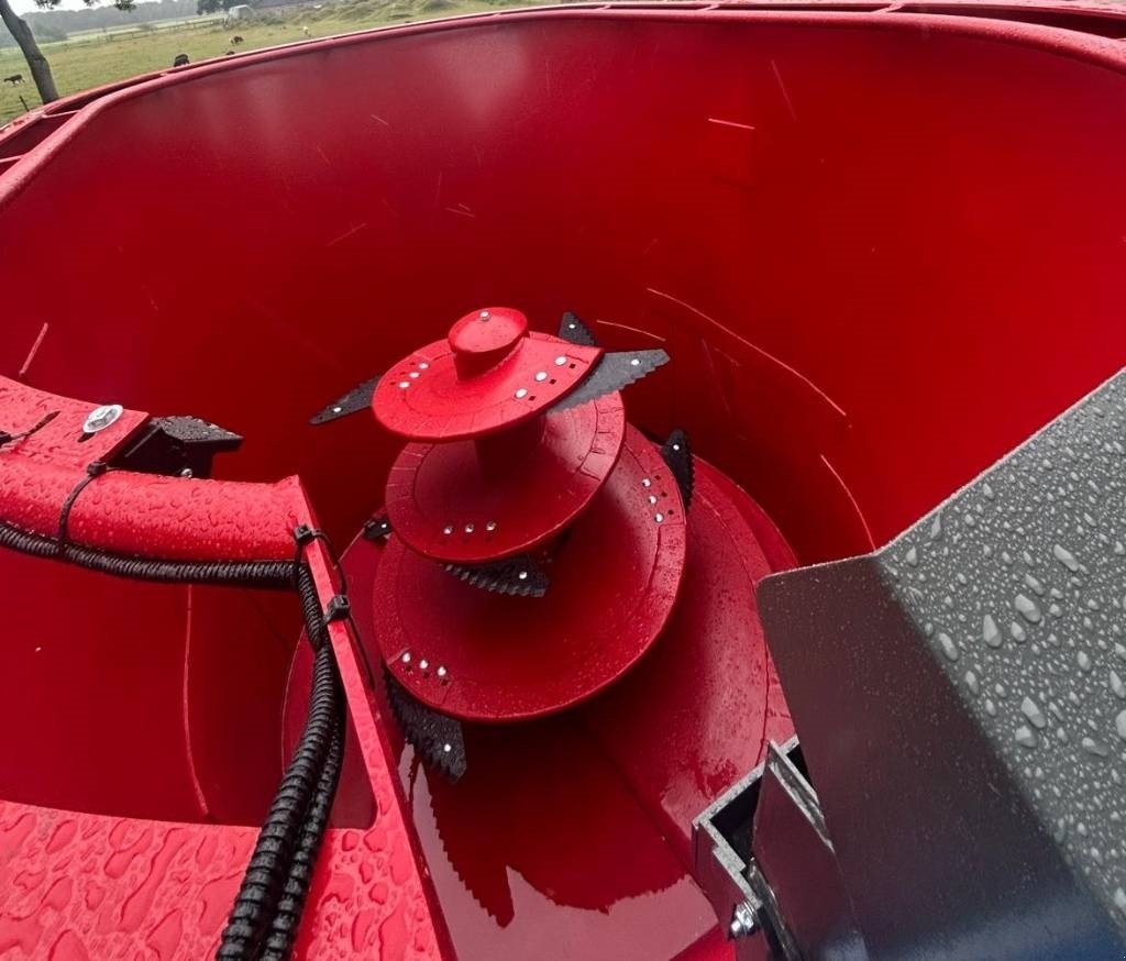 Futtermischwagen типа RMH Liberty 15 DEMO, Gebrauchtmaschine в Mariënberg (Фотография 8)