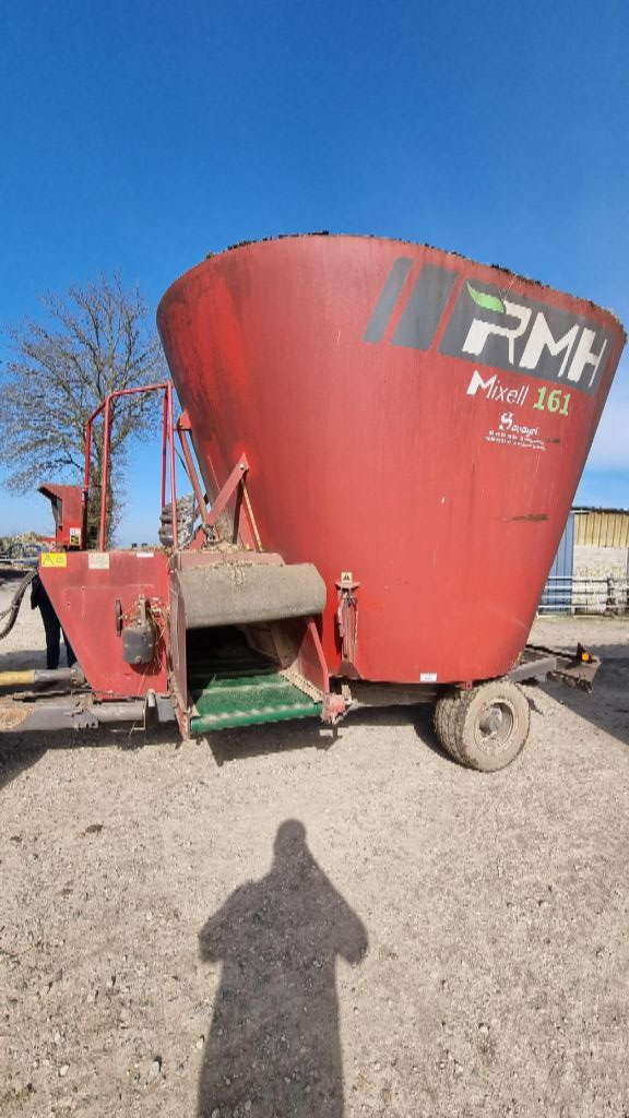 Futtermischwagen of the type RMH Mixell 161, Gebrauchtmaschine in Savigny sur Braye (Picture 1)