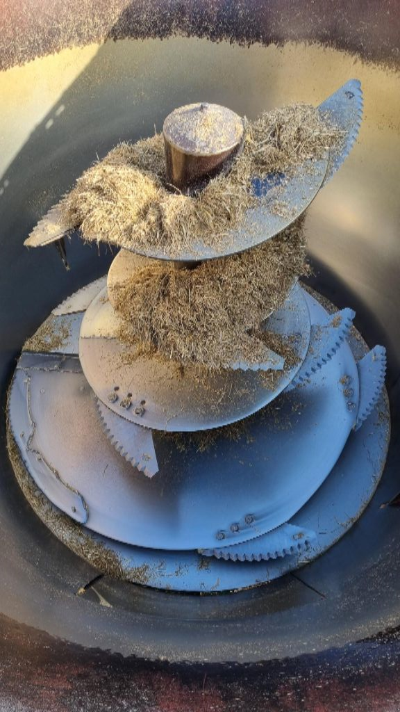 Futtermischwagen of the type RMH Mixell 161, Gebrauchtmaschine in Savigny sur Braye (Picture 3)