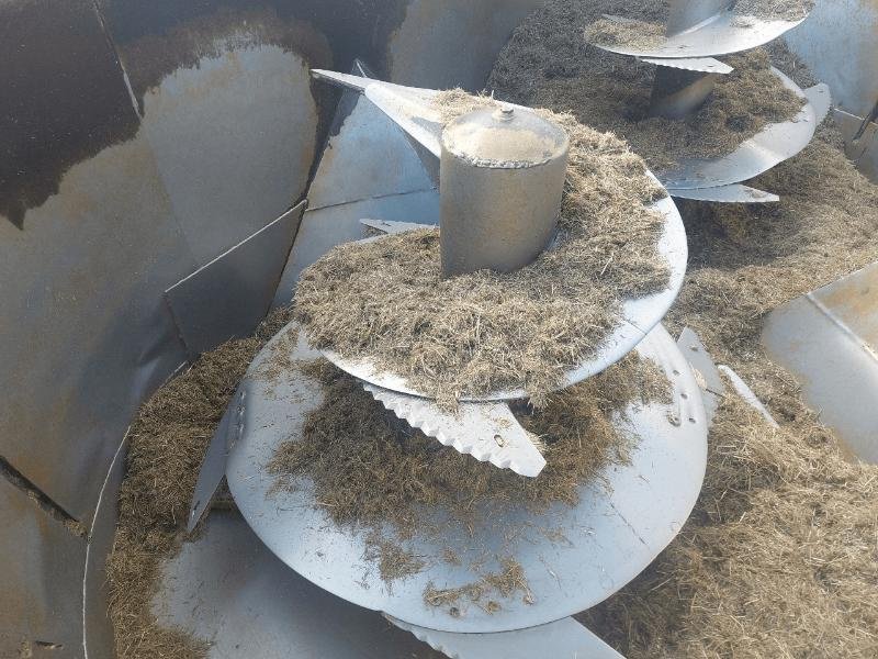 Futtermischwagen des Typs RMH MIXELL 18, Gebrauchtmaschine in VOUZIERS (Bild 11)