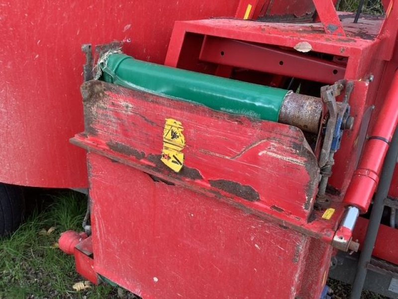 Futtermischwagen of the type RMH MIXELL141, Gebrauchtmaschine in les hayons (Picture 4)