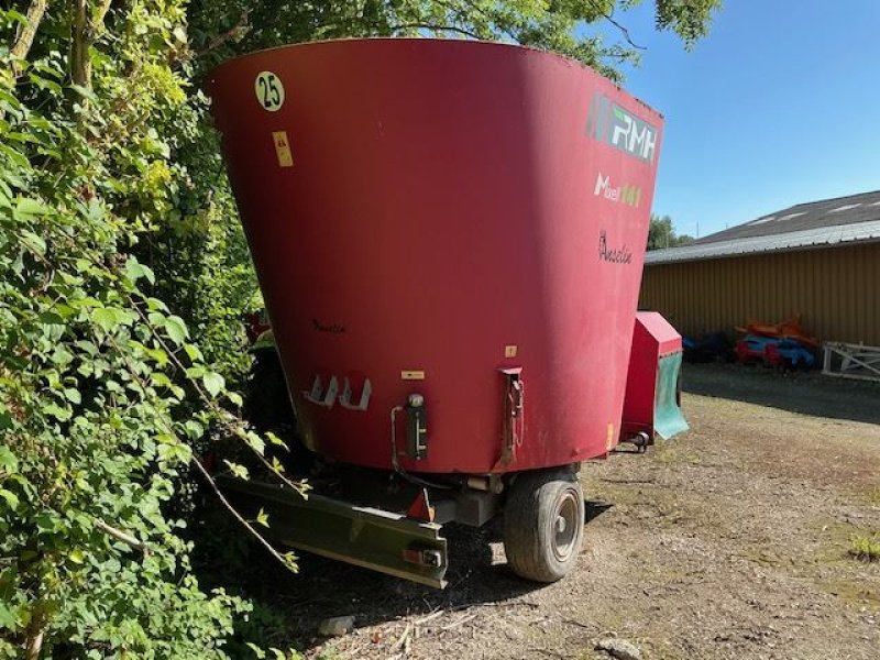 Futtermischwagen des Typs RMH MIXELL141, Gebrauchtmaschine in les hayons (Bild 6)