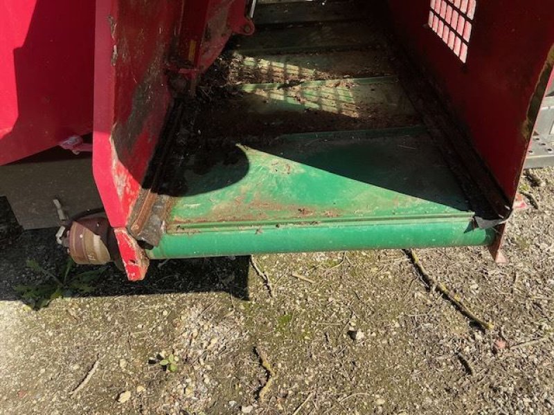 Futtermischwagen des Typs RMH MIXELL141, Gebrauchtmaschine in les hayons (Bild 5)