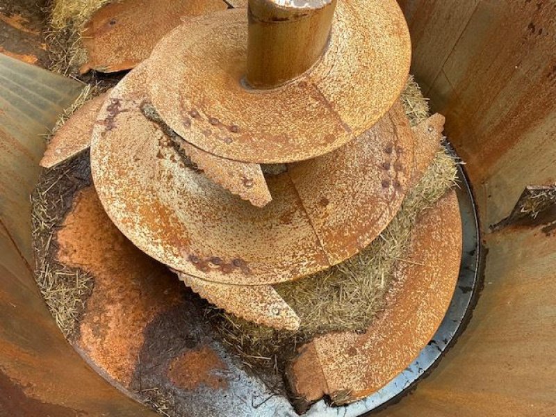 Futtermischwagen van het type RMH MIXELL20, Gebrauchtmaschine in les hayons (Foto 11)