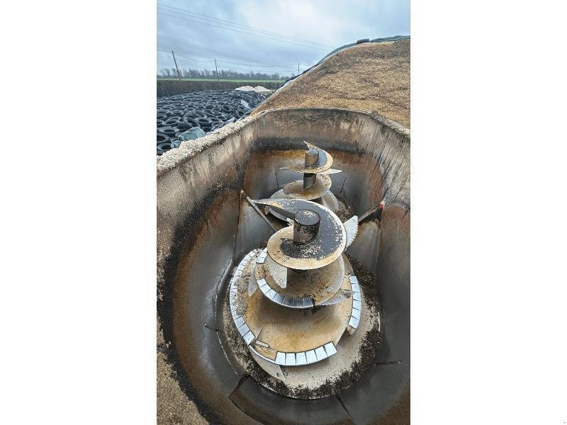 Futtermischwagen типа RMH MIXELL222, Gebrauchtmaschine в Wargnies Le Grand (Фотография 10)