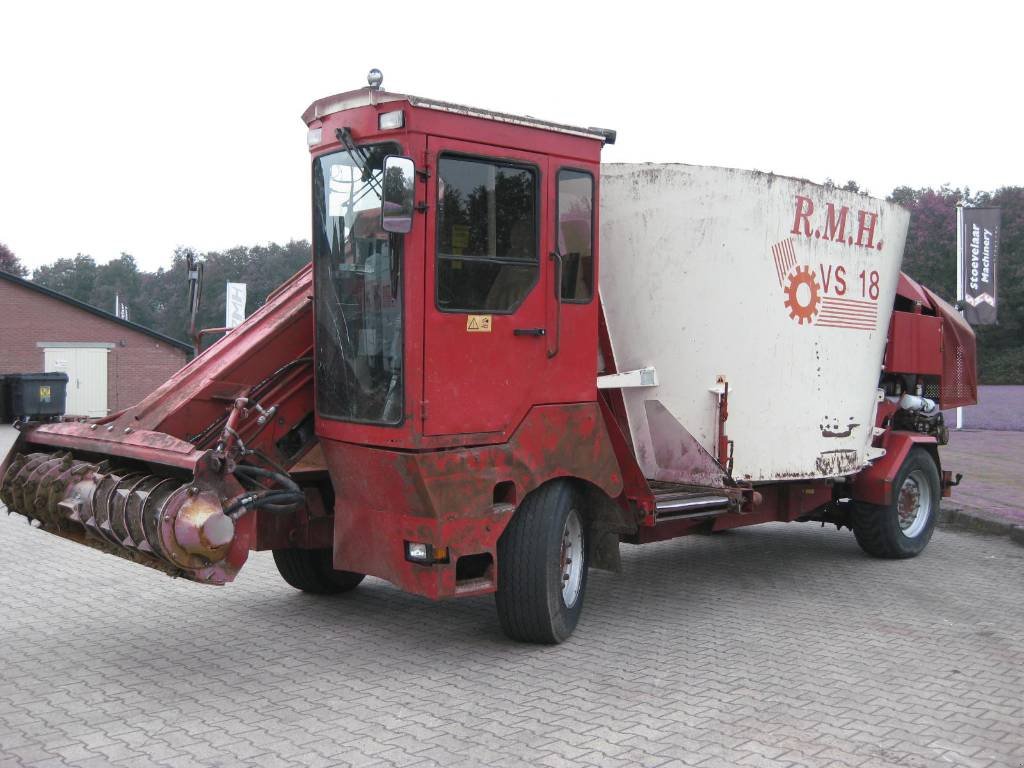Futtermischwagen des Typs RMH VS 18, Gebrauchtmaschine in Stegeren (Bild 1)