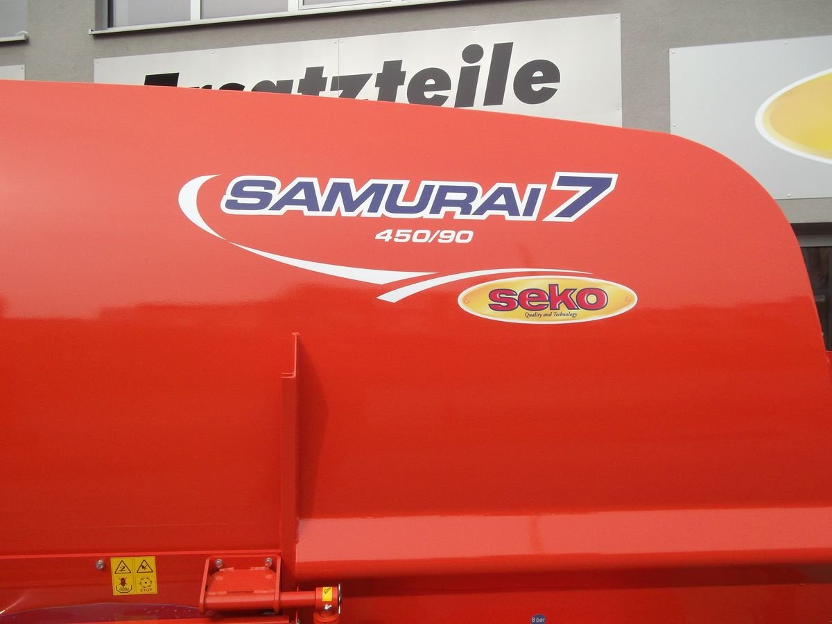 Futtermischwagen des Typs Seko Samurai 7 450/90, Neumaschine in Freistadt (Bild 4)