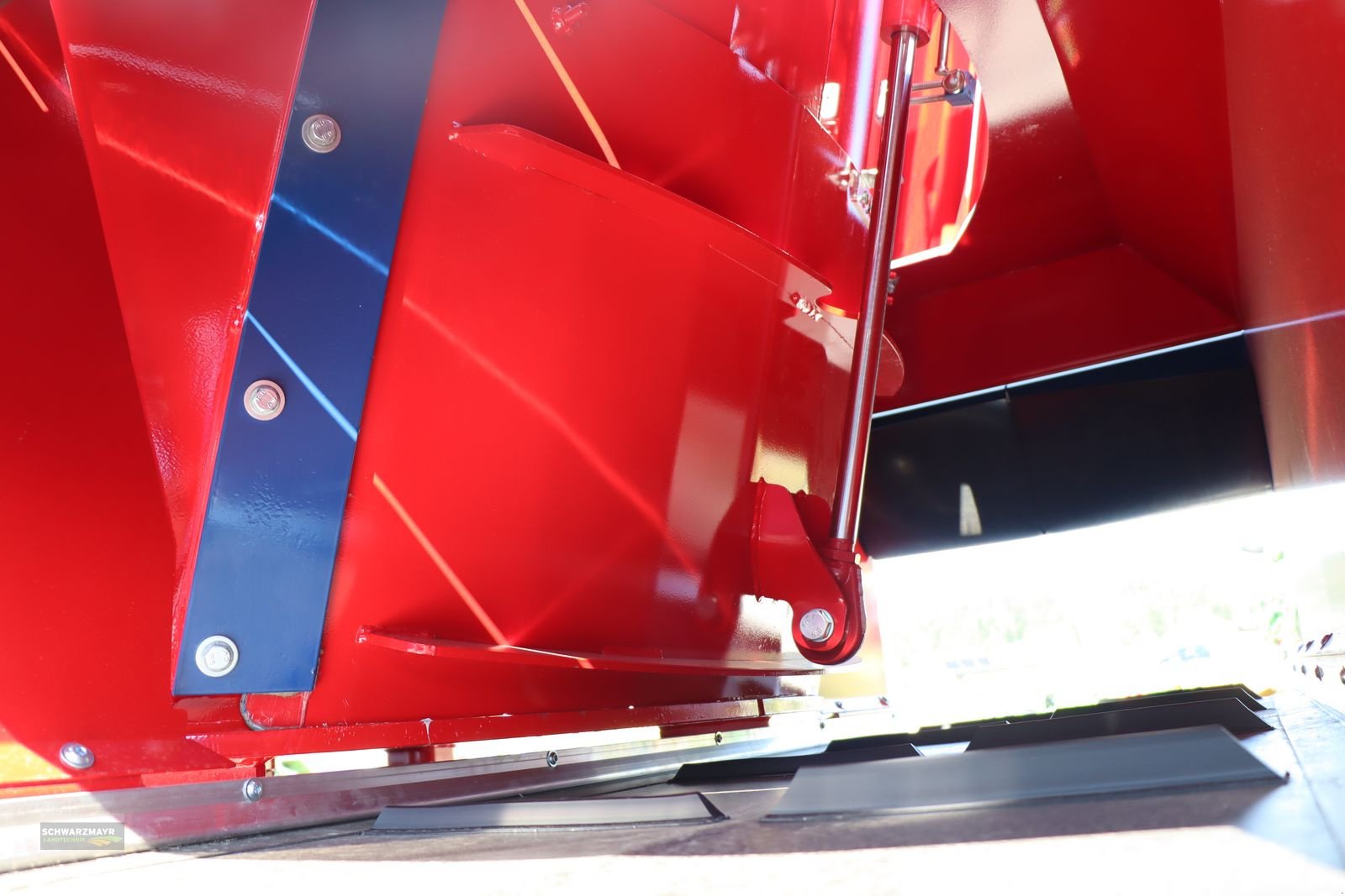 Futtermischwagen of the type Siloking DUO 13m³ Classic, Neumaschine in Aurolzmünster (Picture 12)