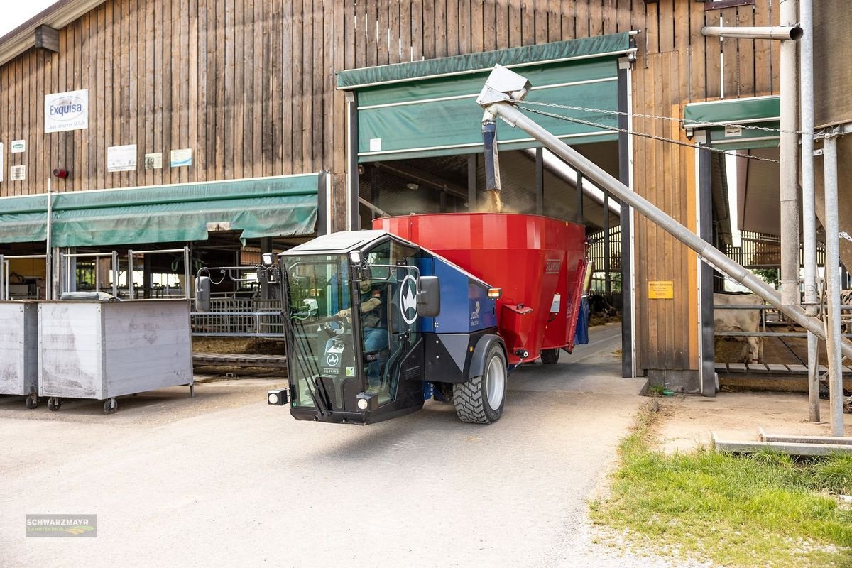 Futtermischwagen des Typs Siloking E.0 eTrack 1408-10, Neumaschine in Gampern (Bild 4)
