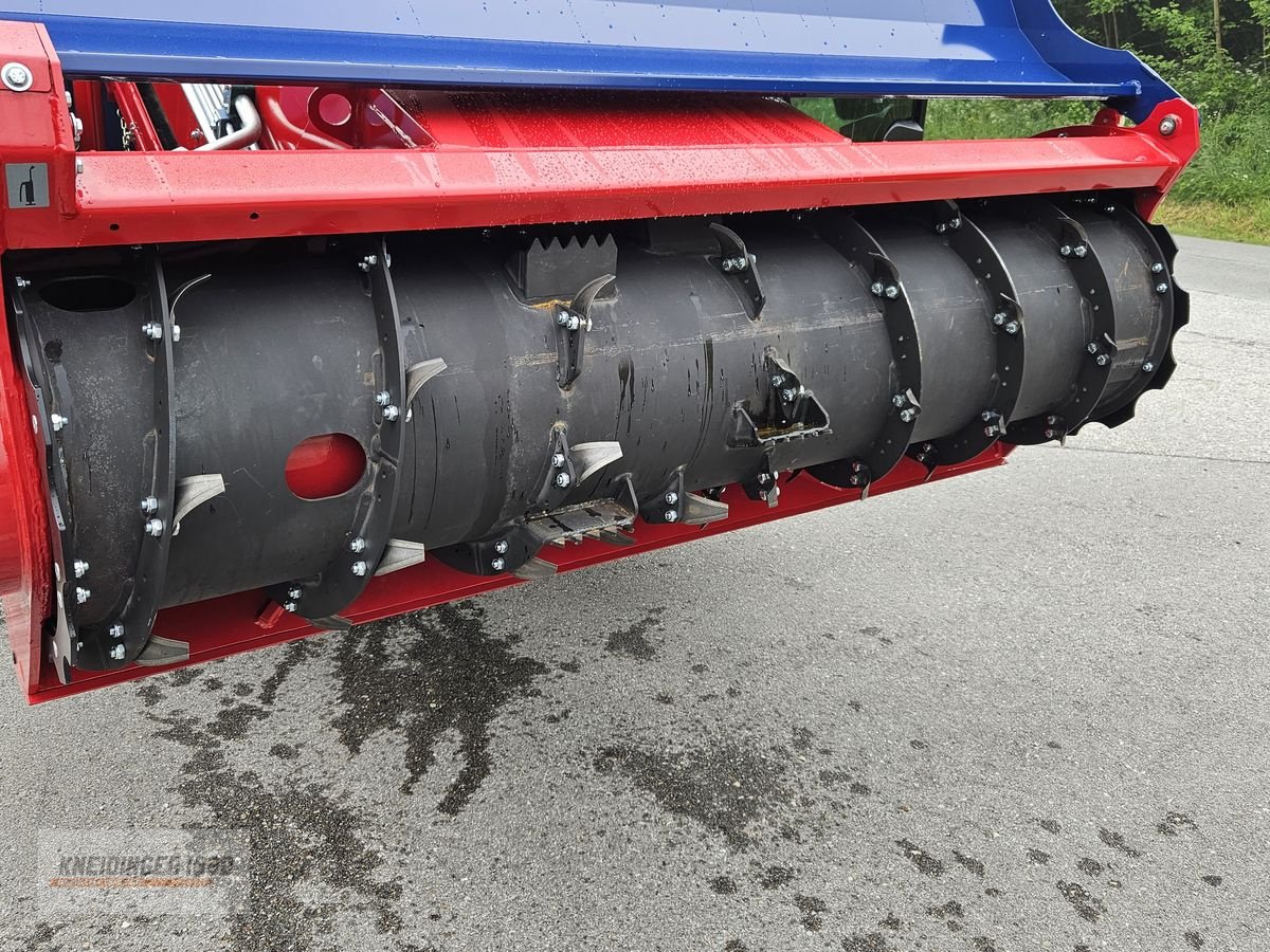 Futtermischwagen of the type Siloking Selbstfahrer 1612-16, Neumaschine in Altenfelden (Picture 14)