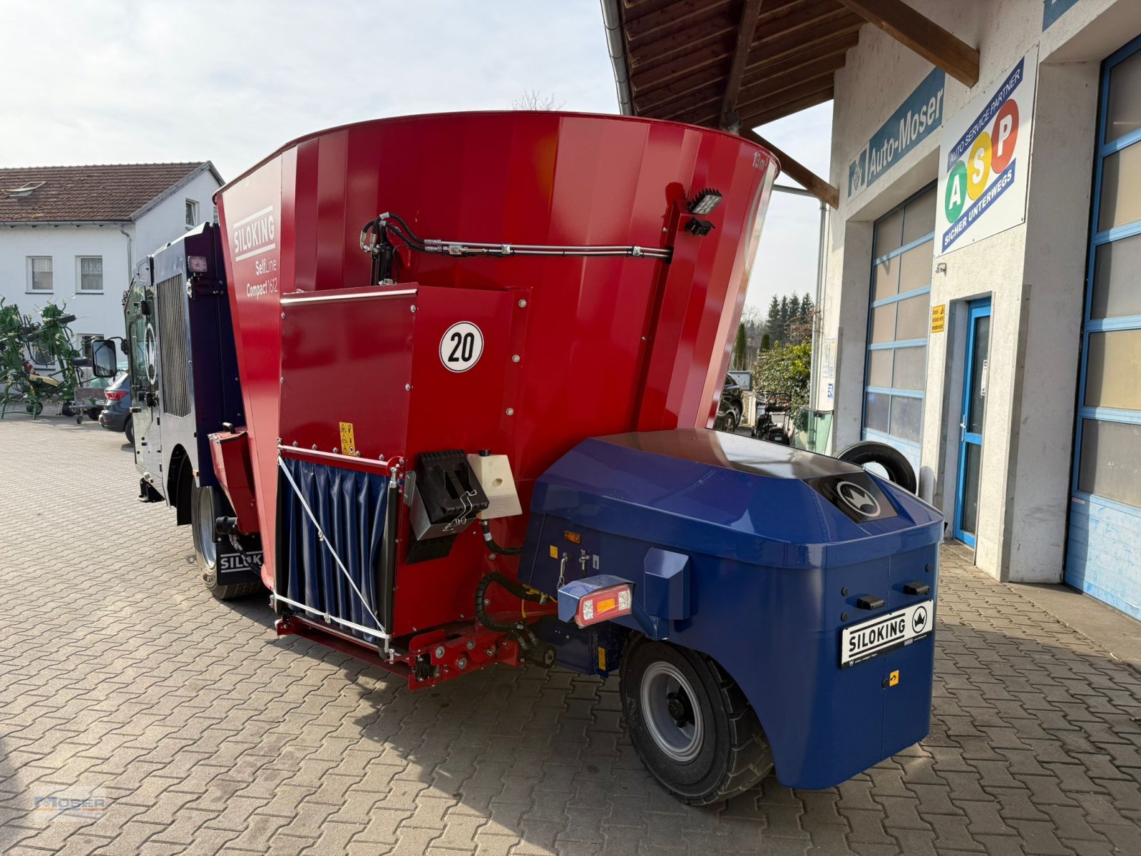 Futtermischwagen of the type Siloking SelfLine Compact 1612 13m³, Neumaschine in Massing (Picture 2)