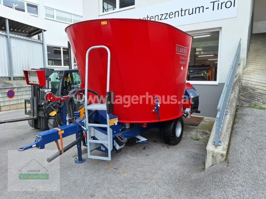 Futtermischwagen des Typs Siloking TrailedLine Classic Compact 12, Neumaschine in Schlitters (Bild 1)