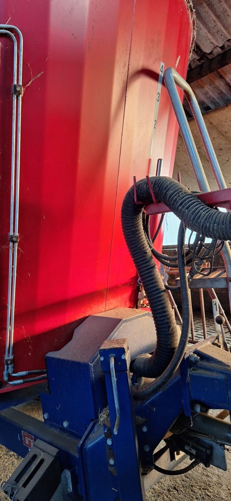 Futtermischwagen des Typs Siloking TrailedLine Compact 8, Gebrauchtmaschine in Bad Oldesloe (Bild 8)