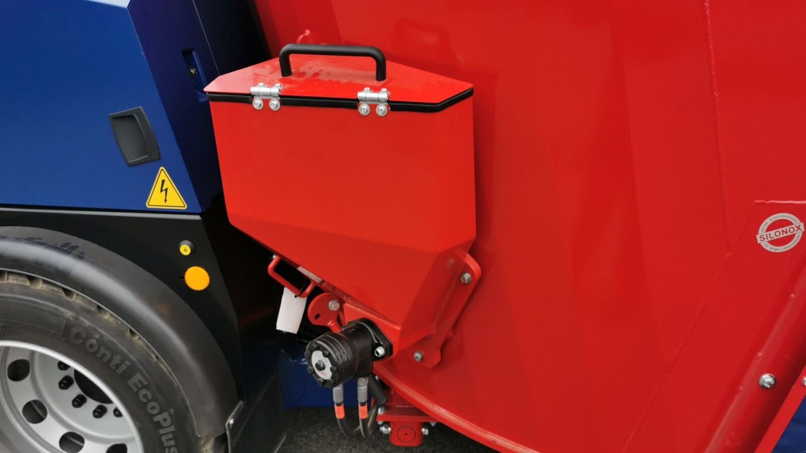 Futtermischwagen des Typs Siloking TruckLine eTruck 1408-10, Neumaschine in Zwettl (Bild 10)