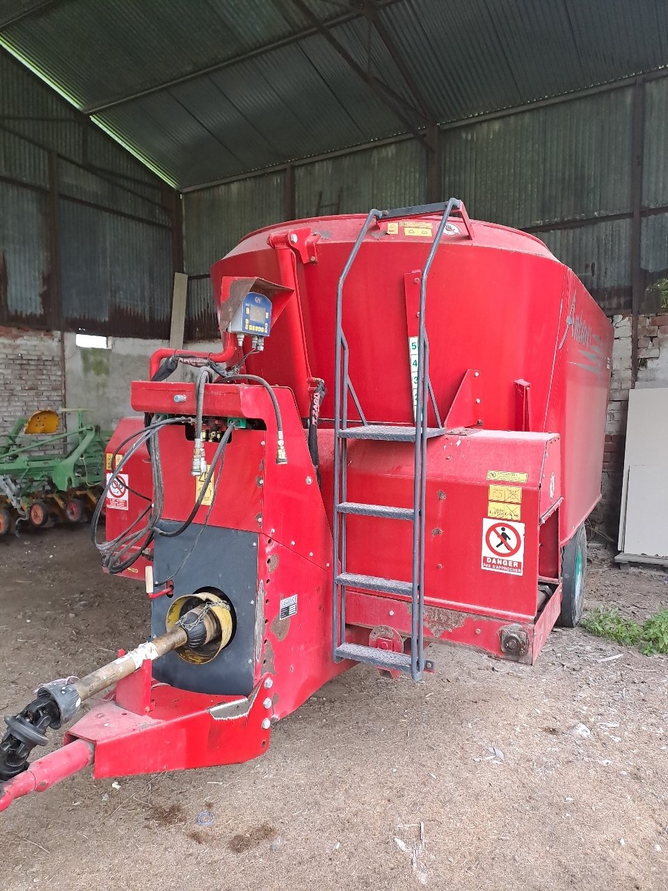 Futtermischwagen typu Sonstige Antares dv16, Gebrauchtmaschine v VERT TOULON (Obrázek 1)