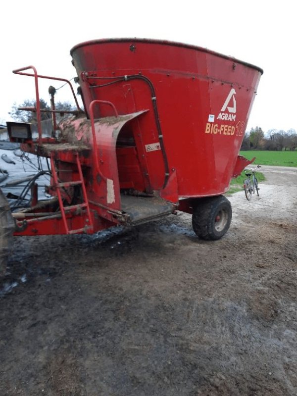 Futtermischwagen of the type Sonstige BIG FEED 12, Gebrauchtmaschine in CHEMAUDIN ET VAUX (Picture 1)